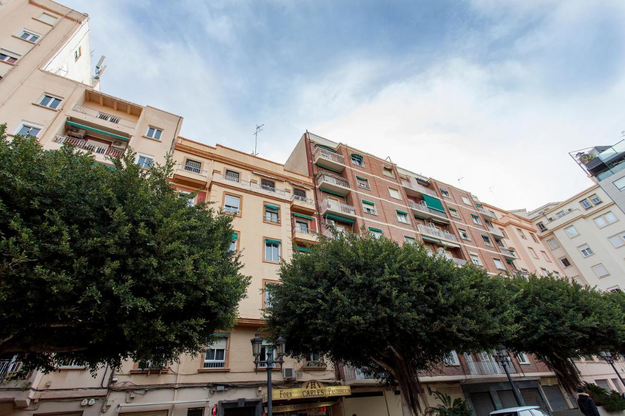 Apartment Near The Marina, Valencia Exterior photo
